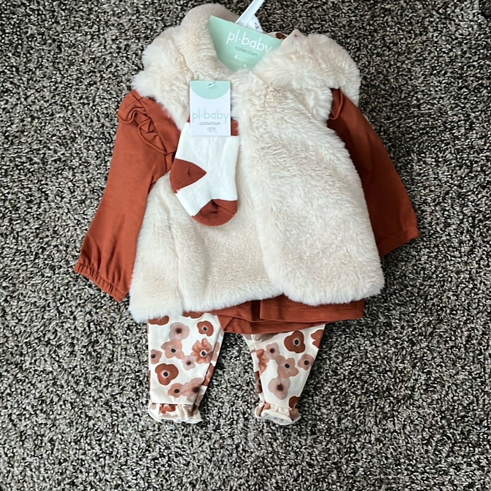 Brown and white 4 piece outfit.